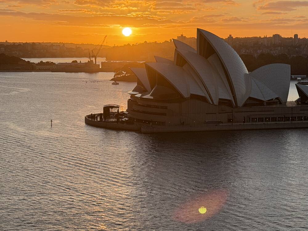 シドニーからあけましておめでとうございます🌅

2026年はみなさまにとってより充実した一年になりますよう心から祈念しております。

今年もよろしくお願い致します。
